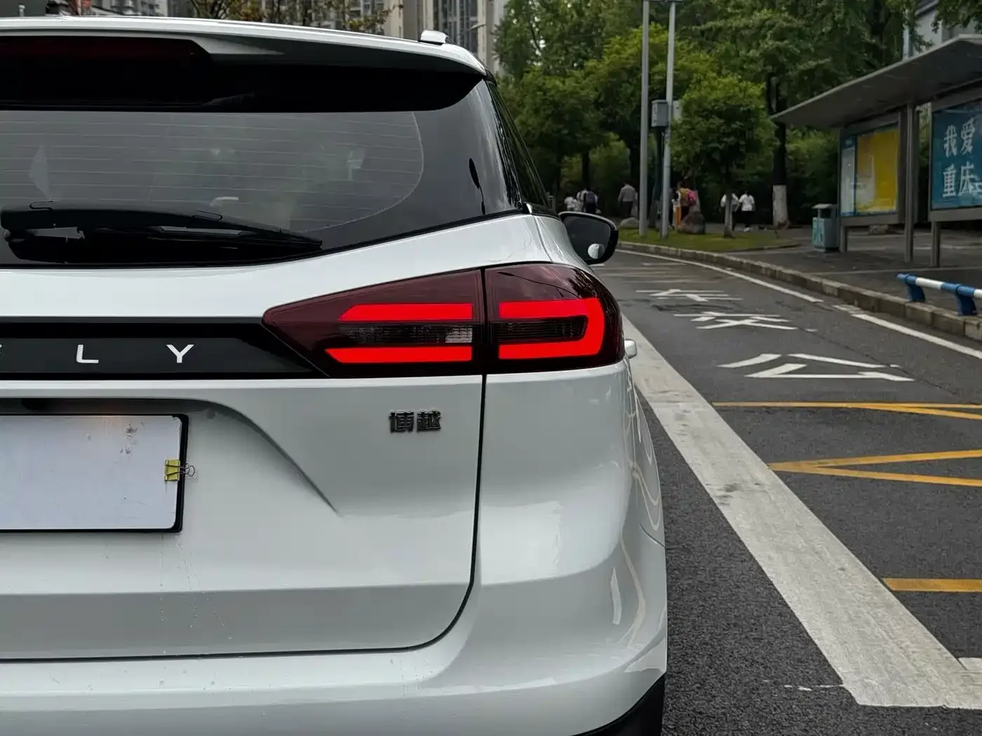 Geely Boyue 2022 1.8TD DCT Elegance — Фото автомобиля 29