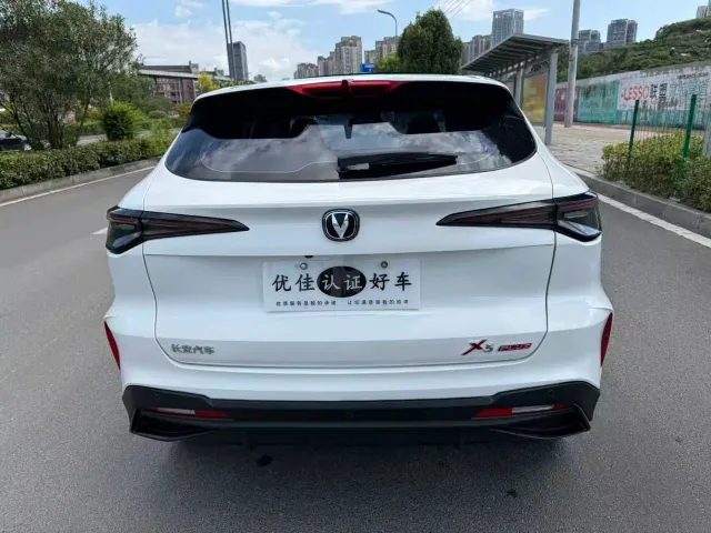 Changan X5 Plus — Фото автомобиля 11