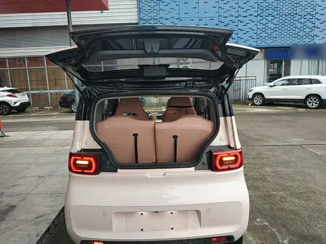 Wuling Hongguang Mini EV — Фото автомобиля 18