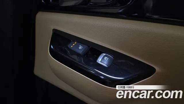 Kia Canival Carnival 4 поколение Дизель 9 мест Signature — Фото автомобиля 30