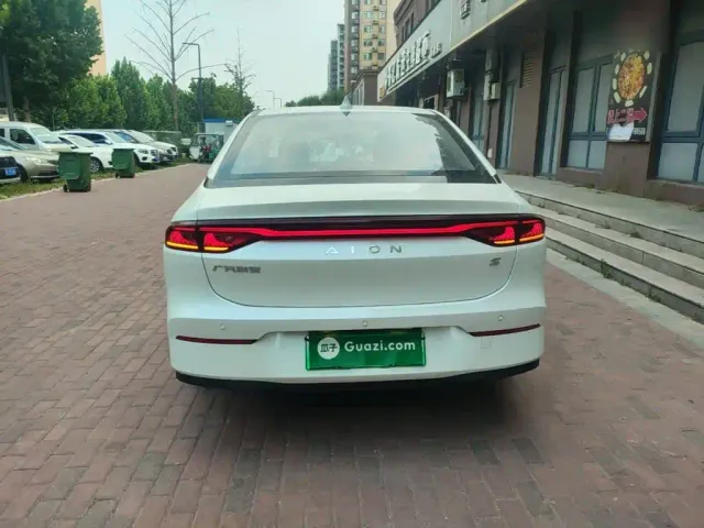 GAC Aion S — Фото автомобиля 5