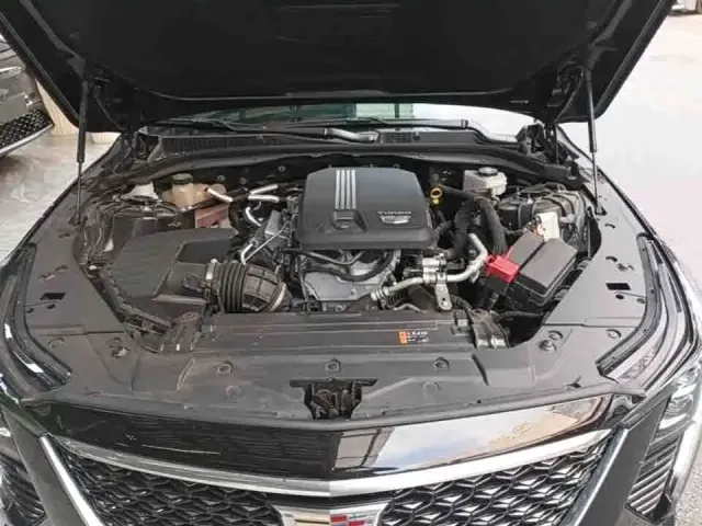Cadillac Cadillac CT5 2024 28T Luxury Model Pro — Фото автомобиля 5
