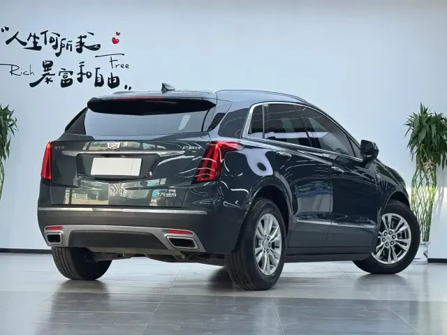 Cadillac XT5 — Фото автомобиля 3