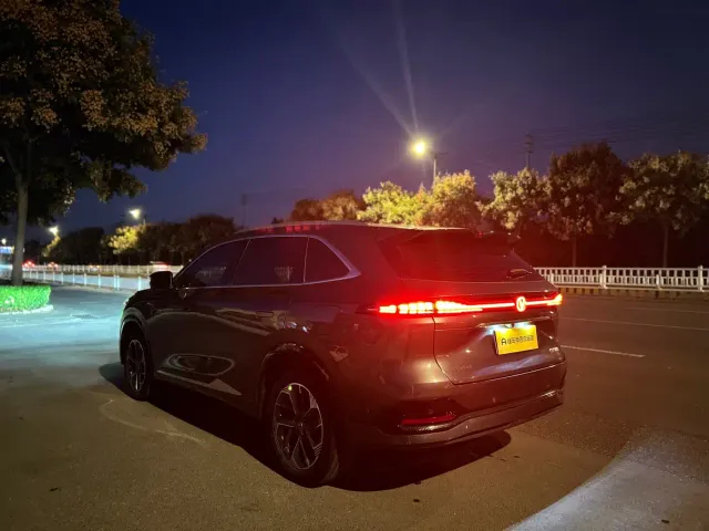 Changan CS75 Plus — Фото автомобиля 3