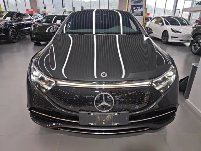Mercedes-Benz EQS — Фото автомобиля 2