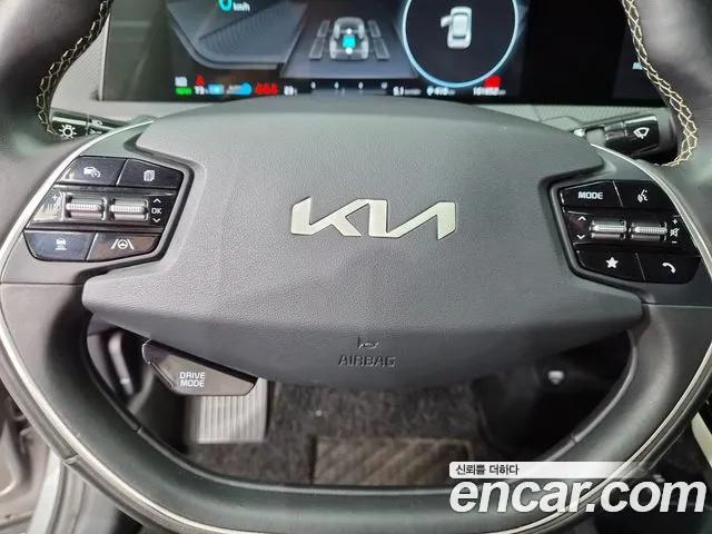 Kia EV6 — Фото автомобиля 16