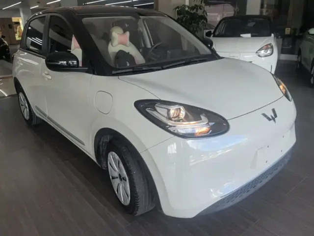 Wuling Bingo — Фото автомобиля 3