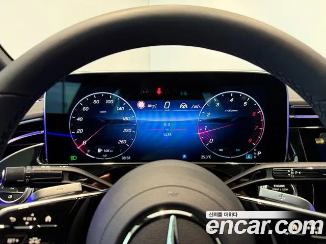 Mercedes-Benz E-Class — Фото автомобиля 14