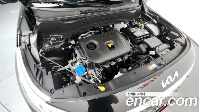 Kia Seltos — Фото автомобиля 4