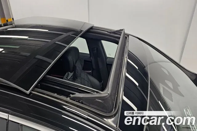 Mercedes-Benz S-Class — Фото автомобиля 12