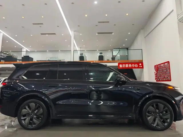 Li Auto L9 — Фото автомобиля 2