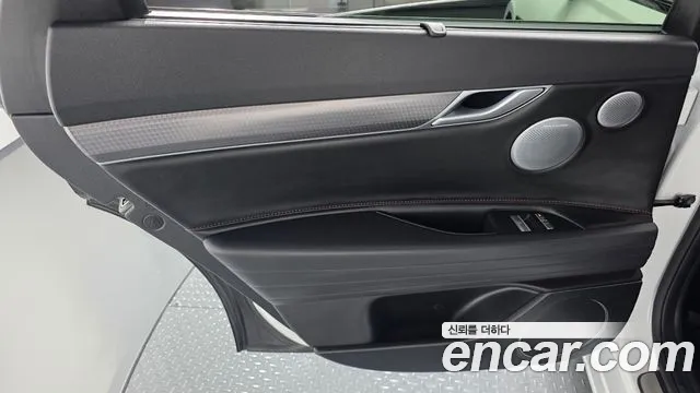 Genesis G80 Бензин 2.5 турбо 2WD — Фото автомобиля 21