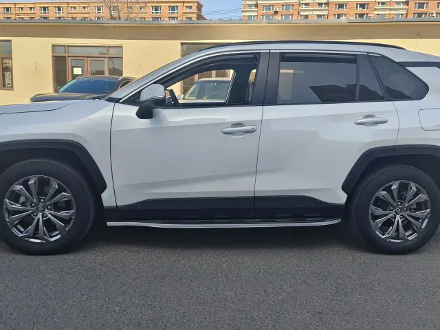 Toyota RAV4 Rongfang 2023 2.0L CVT FWD Style Plus Edition — Фото автомобиля 4