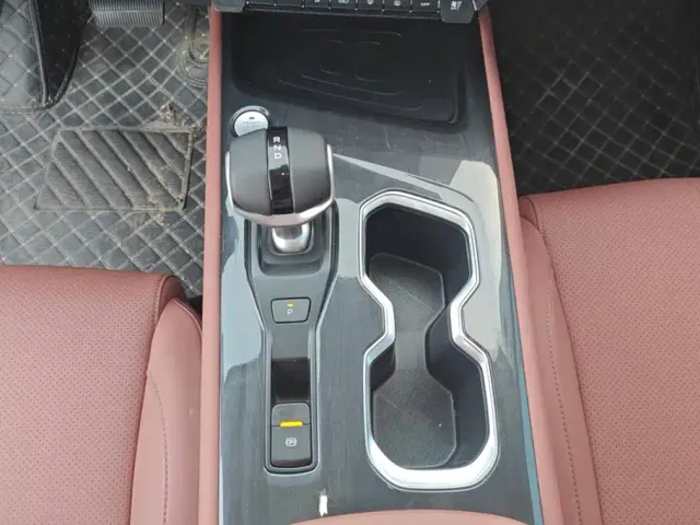 Changan CS75 — Фото автомобиля 16