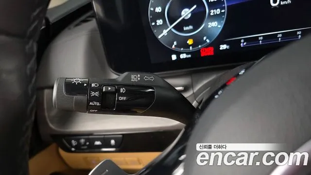 Kia Canival Carnival 4 поколение Бензин 9 мест Signature — Фото автомобиля 25
