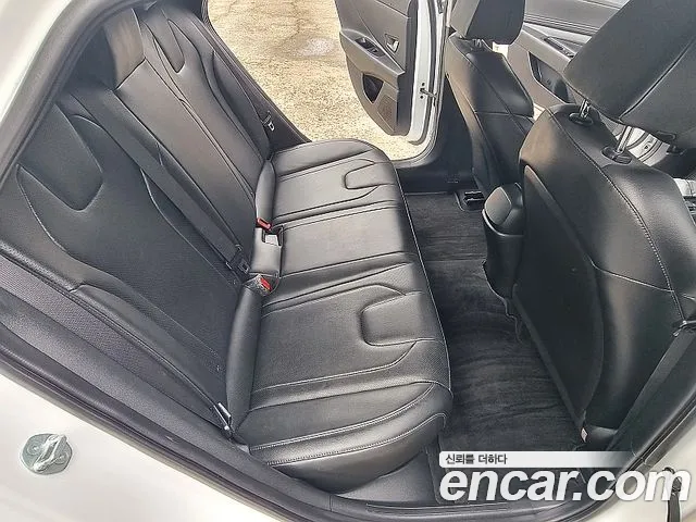 Hyundai AVANTE Smart — Фото автомобиля 13