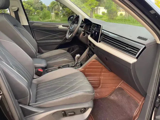 Volkswagen Tiguan L — Фото автомобиля 19