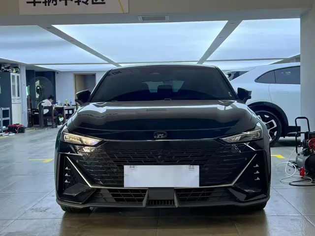 Фотография автомобиля — Changan UNI-V