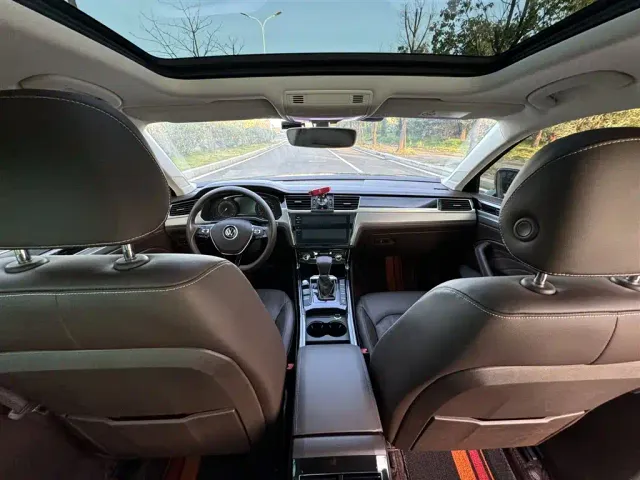 Volkswagen Phideon — Фото автомобиля 9