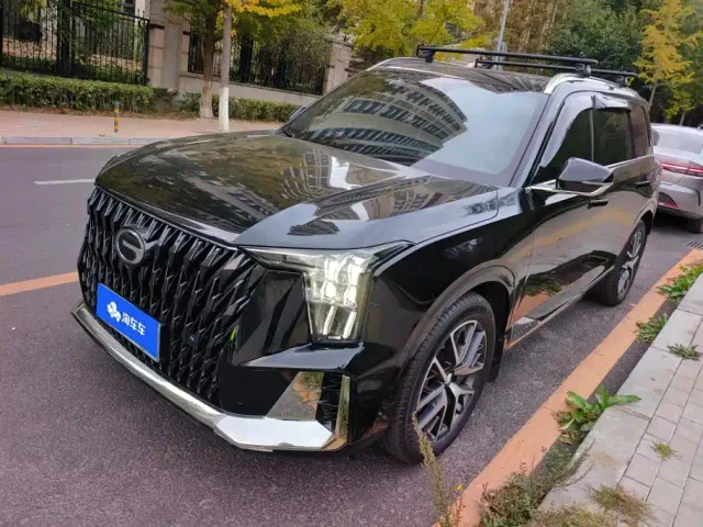 Фотография автомобиля — GAC Trumpchi GS8