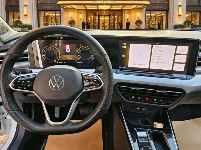 Volkswagen Lamando — Фото автомобиля 10