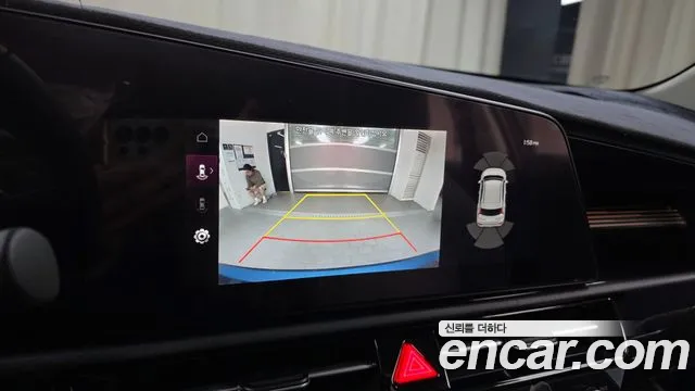 Kia Niro New — Фото автомобиля 21