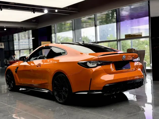 BMW M4 — Фото автомобиля 5