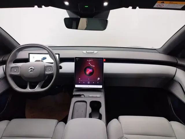Nio ET5 Touring — Фото автомобиля 14