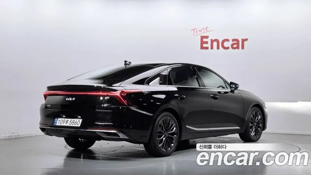 Kia K8 — Фото автомобиля 2
