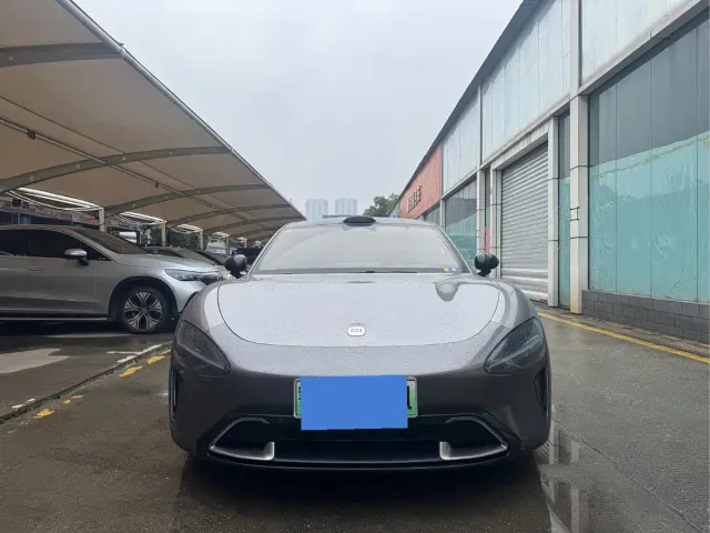 Xiaomi SU7 — Фото автомобиля 2