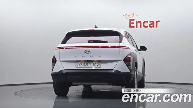 Hyundai Kona SX2 — Фото автомобиля 3