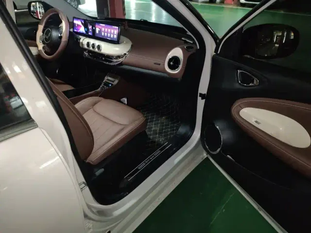 Wuling Bingo — Фото автомобиля 17