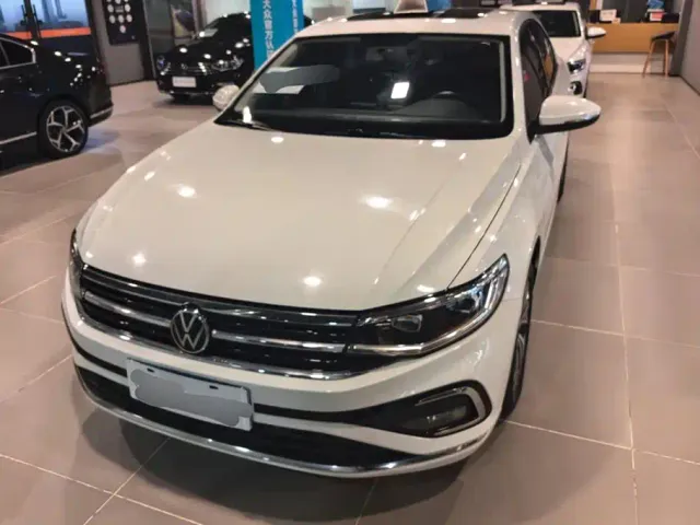 Volkswagen Bora — Фото автомобиля 2