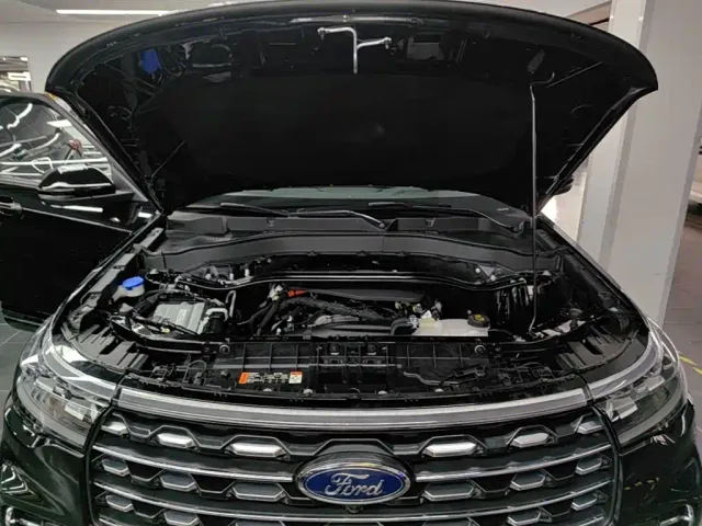 Ford Explorer — Фото автомобиля 19