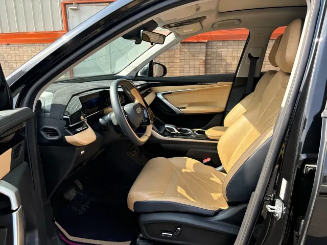 Geely Boyue L — Фото автомобиля 4