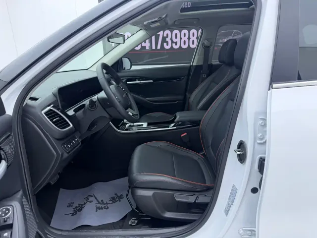 Kia Seltos — Фото автомобиля 4