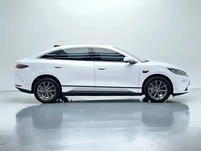 BYD Qin L — Фото автомобиля 9
