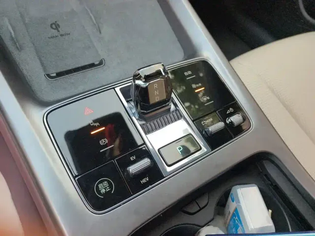 BYD Seal — Фото автомобиля 10
