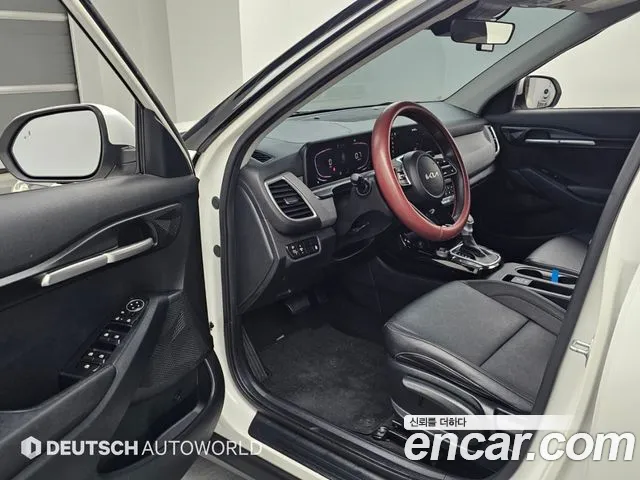 Kia Seltos New — Фото автомобиля 15