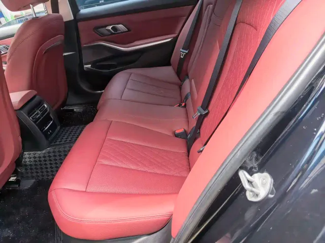 BMW i3 — Фото автомобиля 11