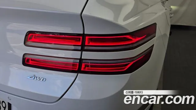 Genesis GV80 — Фото автомобиля 8