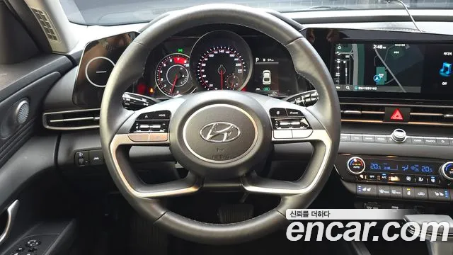 Hyundai AVANTE Avante (CN7) — Фото автомобиля 14
