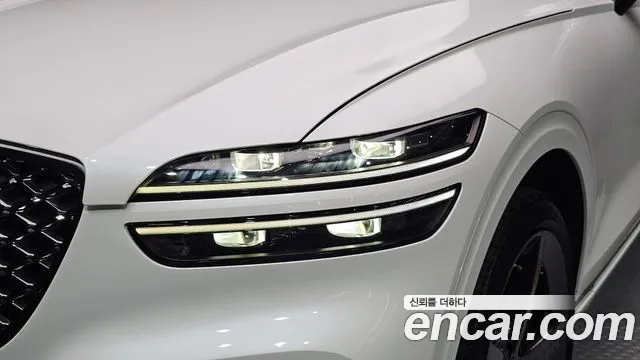 Genesis GV70 — Фото автомобиля 7