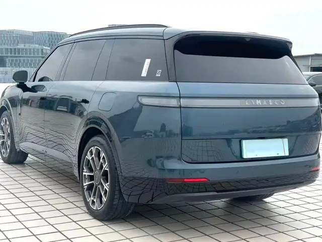 Lynk & Co 900 — Фото автомобиля 4