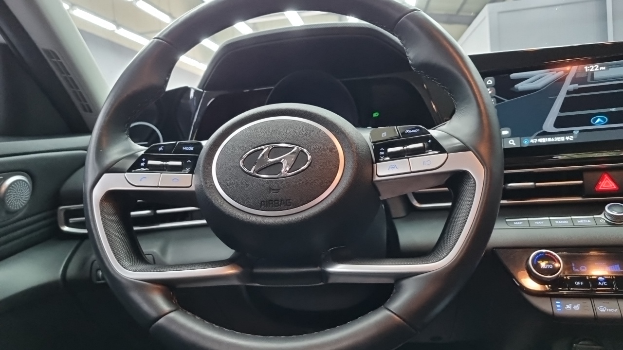 Hyundai Avante CN7 — Фото автомобиля 17