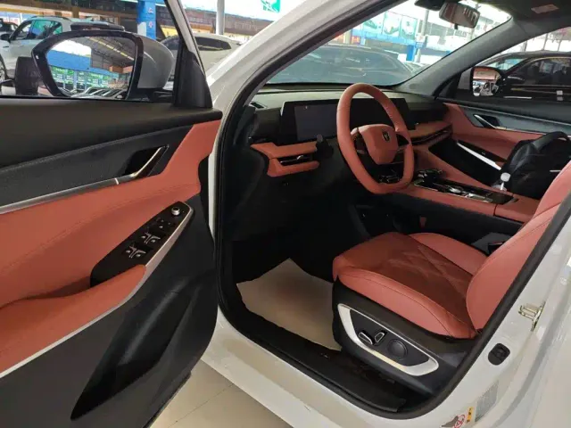 Changan CS75 Plus — Фото автомобиля 11