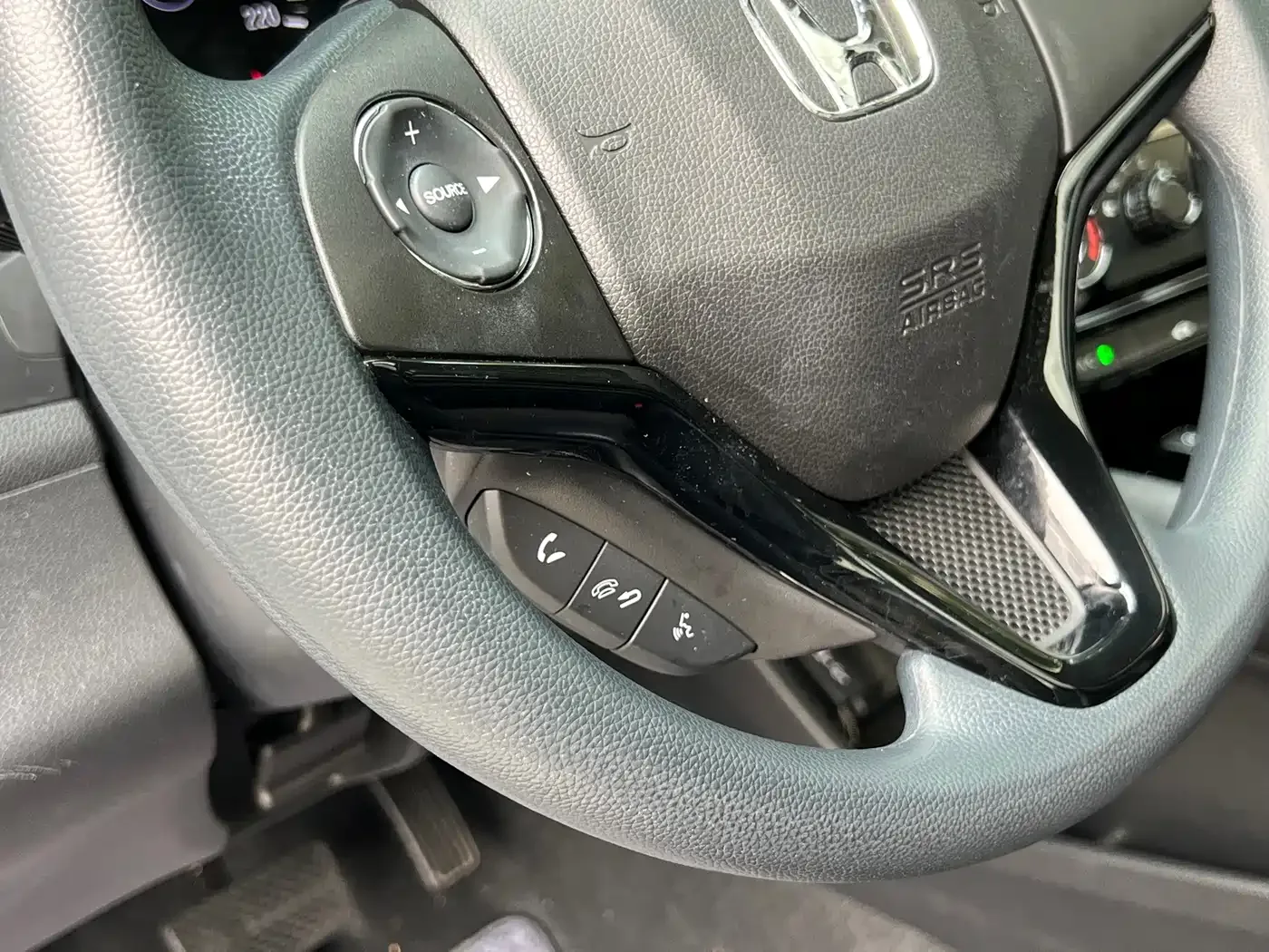 Honda Vezel 2022 1.5L CVT Elite Smart Edition — Фото автомобиля 25