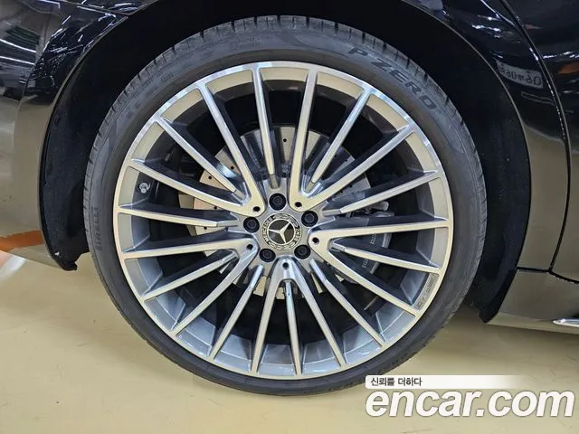 Mercedes-Benz S-Class — Фото автомобиля 17