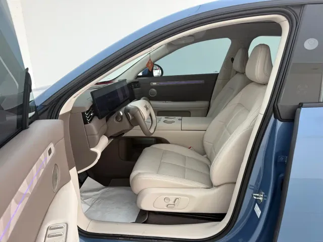 IM Motors LS6 — Фото автомобиля 9