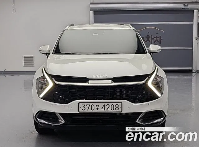 Kia Sportage Sportage 5-е поколение Бензин 1.6 турбо 2WD — Фото автомобиля 2